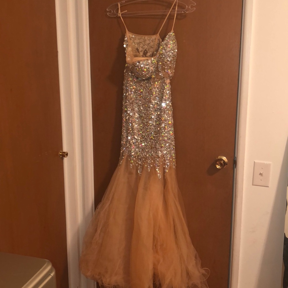 Prom dress - Picture 3 of 3